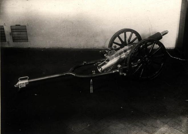 37 мм ротное противотанковое ружьё с выкатом. Источник: https://rusarchives.ru