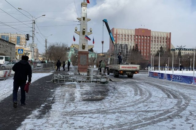 Последние работы по сносу ледового городка