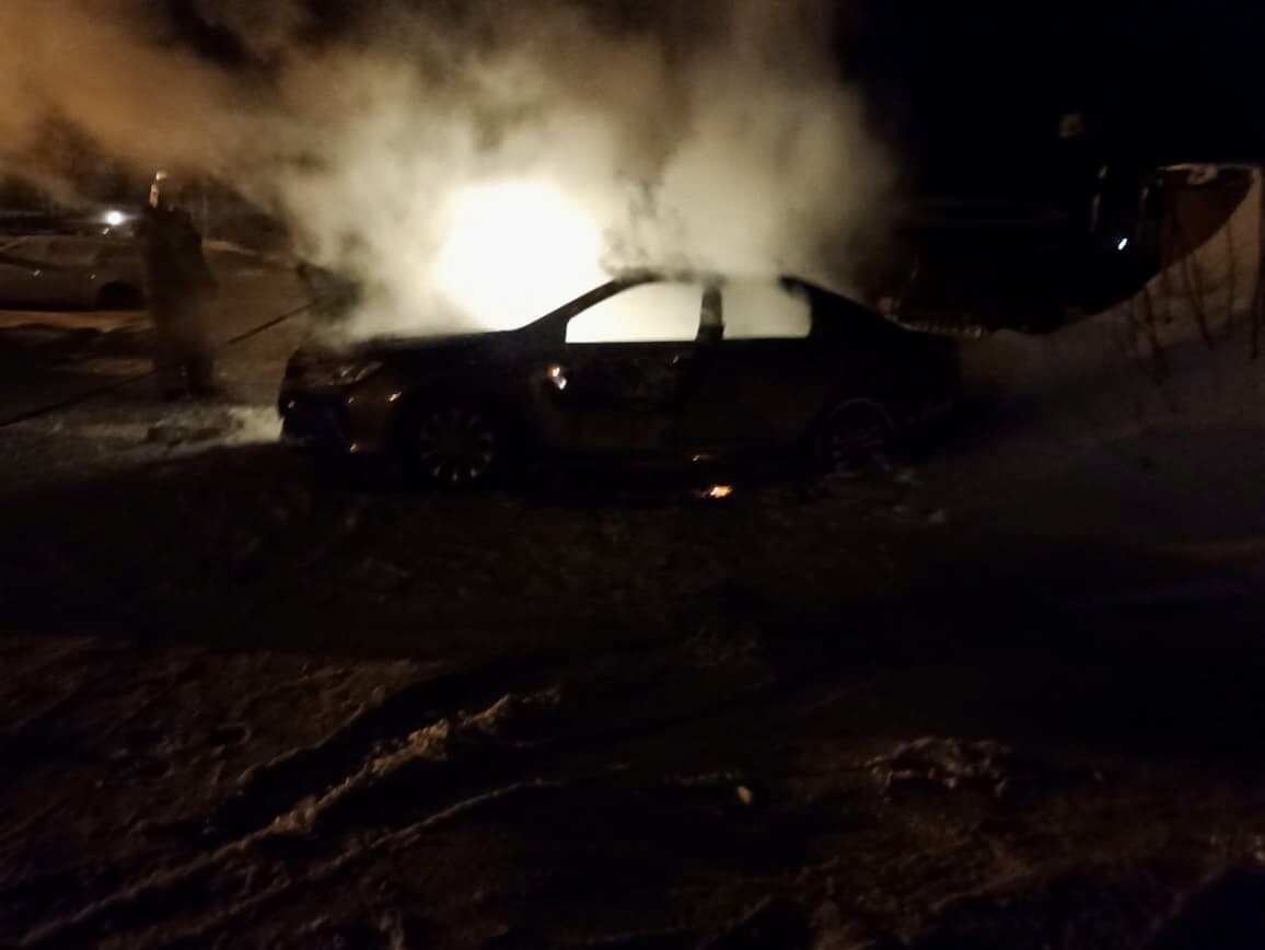 Toyota Camry v70 сгоревшая машина