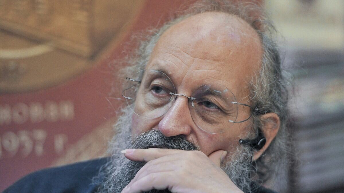    Журналист Анатолий Вассерман© РИА Новости / Сергей Кузнецов