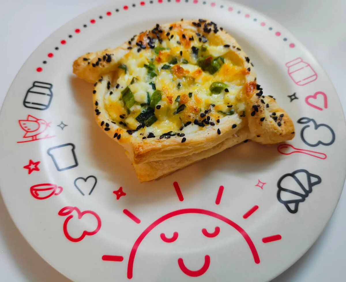 Вкусные и аппетитные слоечки готовятся быстро, легко и просто ☺️