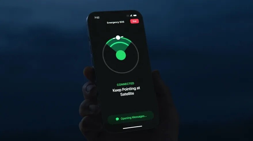 Новые смартфоны Apple iPhone 14 смогут поддерживать связь со спутниками Globalstar, в первую очередь для экстренных сообщений. Фото: Apple
