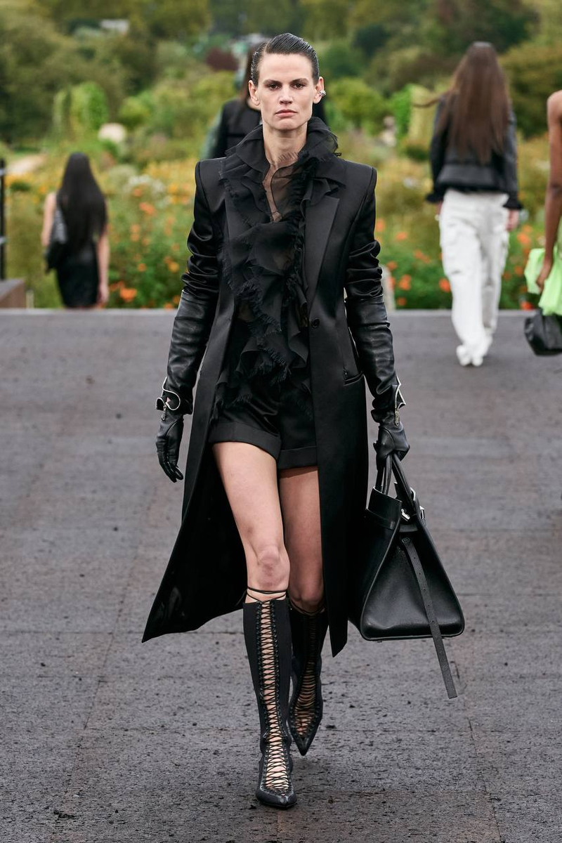 Источник фото: Vogue Runway, показ Givenchy 