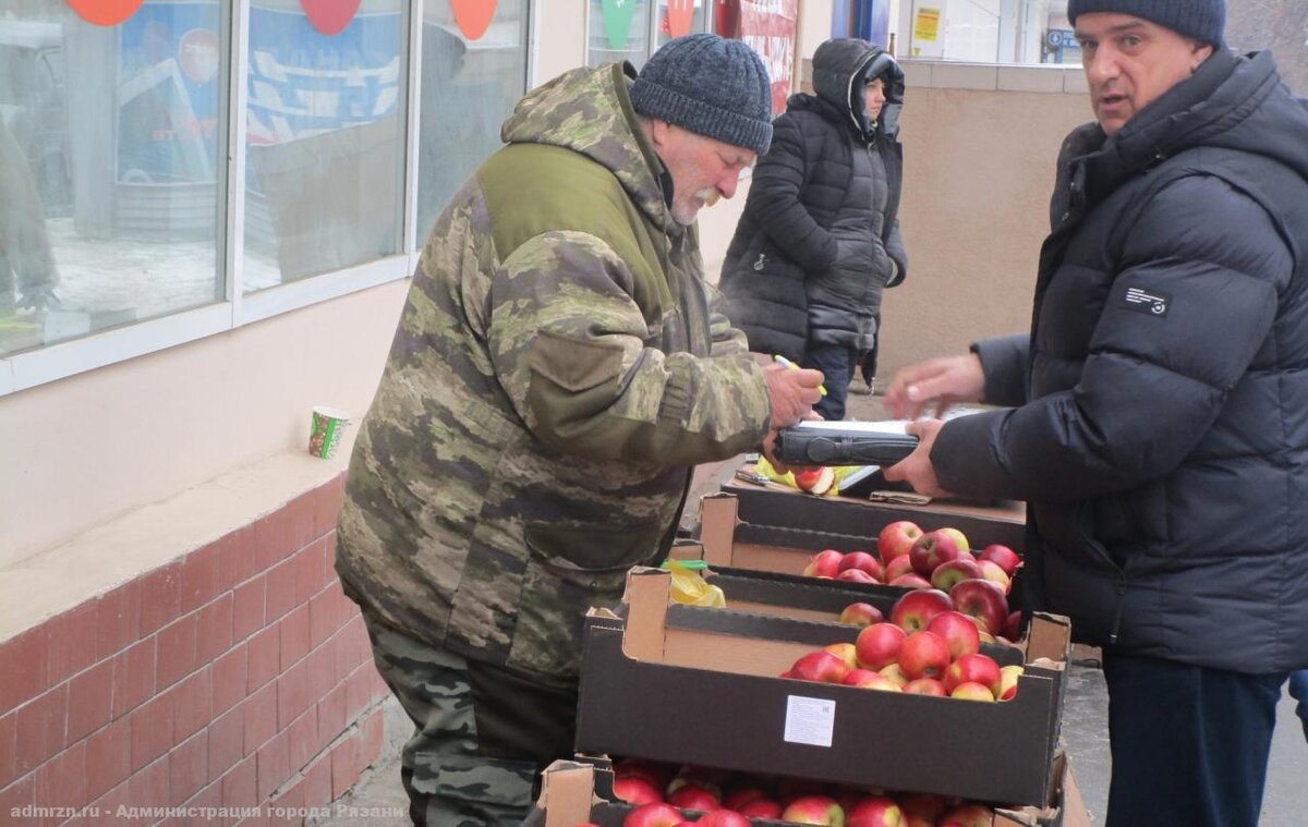 Не превратится ли Рязань летом в огромный продуктовый рынок? | Рязанские  ведомости | Дзен