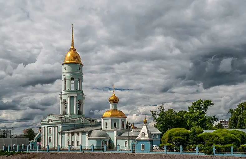 Владимирская Церковь Мытищи. Храм Владимирской иконы Божией матери в Мытищах. Голубая Церковь Мытищи. Ярославское шоссе Владимирская Церковь.