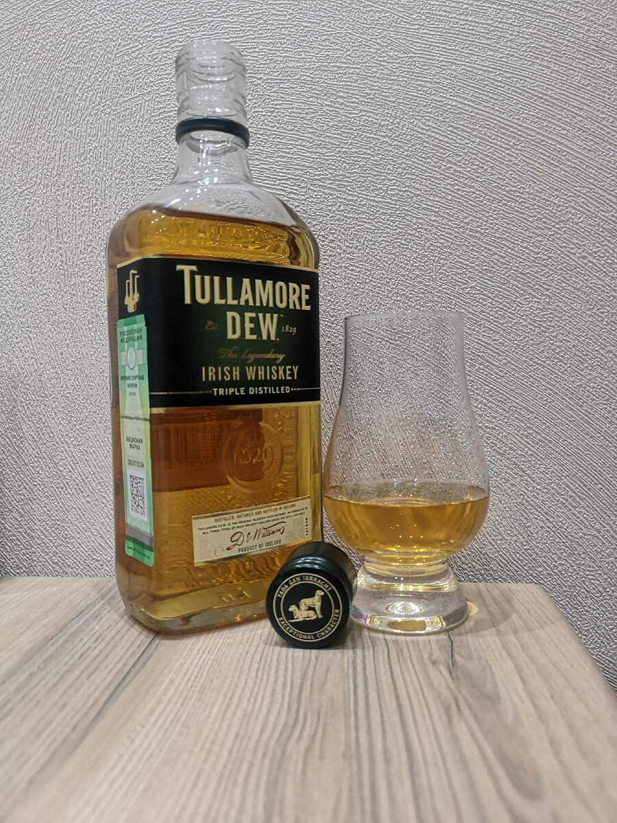 Proud irish виски. Ирландский виски бренды. Tullamore Dew Макконахи. Burkes виски Irish Whiskey. Ha'Penny Irish Whiskey.