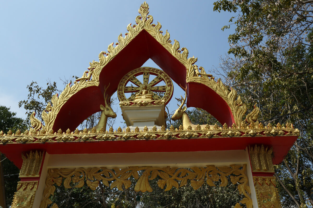 Тайланд. Буддистский храм. Фотограф таролог Алёна Панфилова.