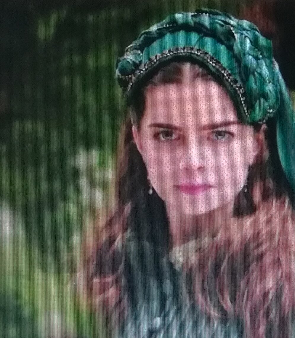 Михримах удивляется увиденному