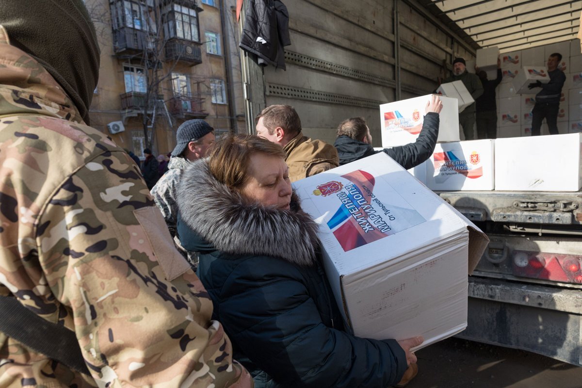    Тульский строители восстанавливают в Мариуполе жилые дома, школы, храм