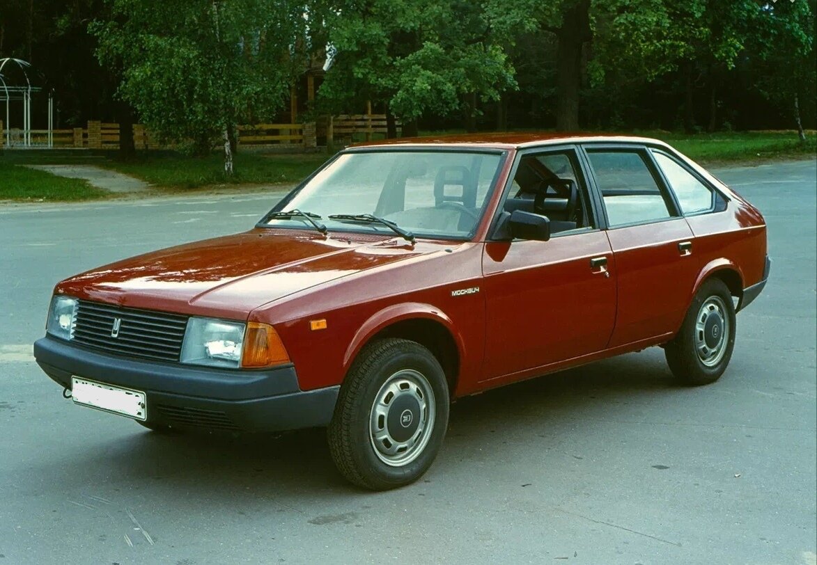 Автомобиль "Москвич 2141" . 