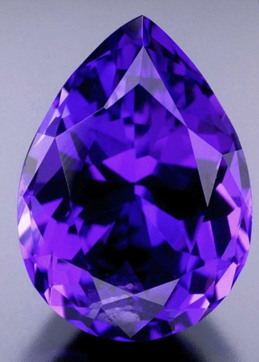 Purple gem. Кристалл (САМОЦВЕТ) танзанит. Танзанит с бриллиантами. Танзанит фиолетовый. Флюорит танзанит.