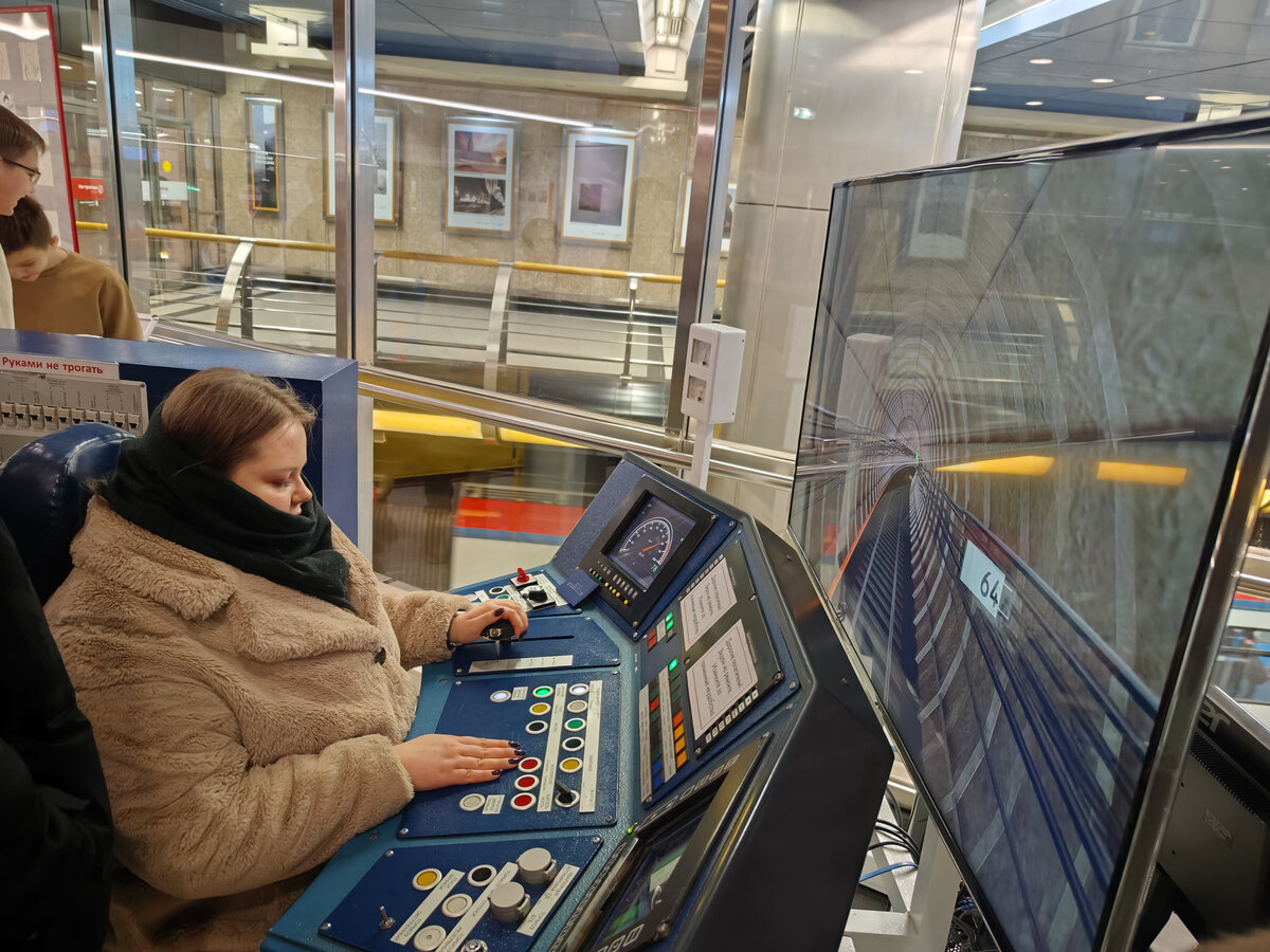 Где попробовать себя в роли машиниста в московском метро? | Олег Платонов |  Дзен