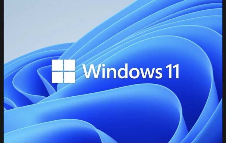 Самое важное обновление
В Windows 11 появился чат-бот Bing прямо на панели задач. Ранее доступ к нейросети был только у пользователей браузера «Новый Bing». Теперь ИИ-чат доступен прямо в системе. Юзеры могут задавать чат-боту любые вопросы и получать ответы, например, краткий пересказ статей или ссылки на нужные ресурсы. Функция стала неожиданностью, так как раньше Microsoft предоставляла доступ к нейросети только бета-тестировщикам браузера.