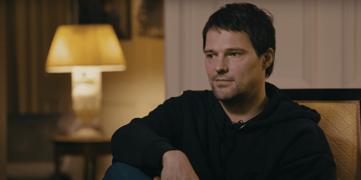    Данила Козловский. Фото: PRTSCR — youtube.com/А поговорить? Екатерина Тим