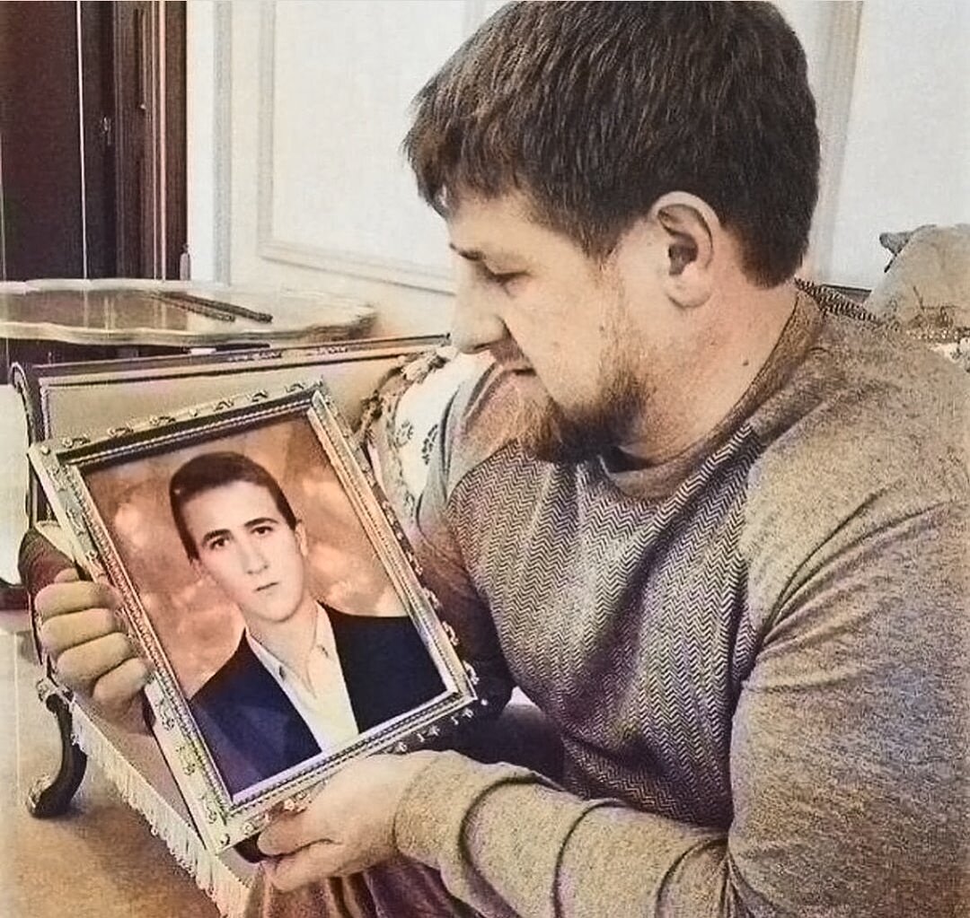 Брат лидера Чеченской республики Зелимхан Кадыров