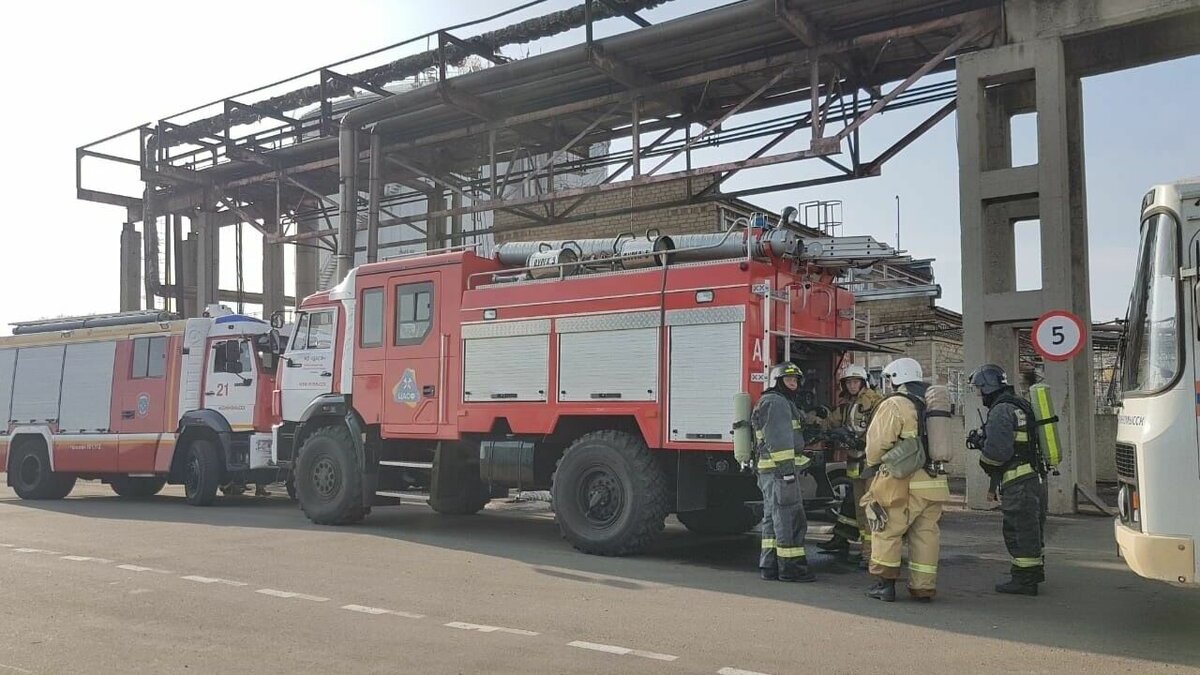     О «бытовом» пожаре в цехе предприятия «Невинномысский Азот» рассказал глава города Михаил Миненков в своем телеграм-канале.