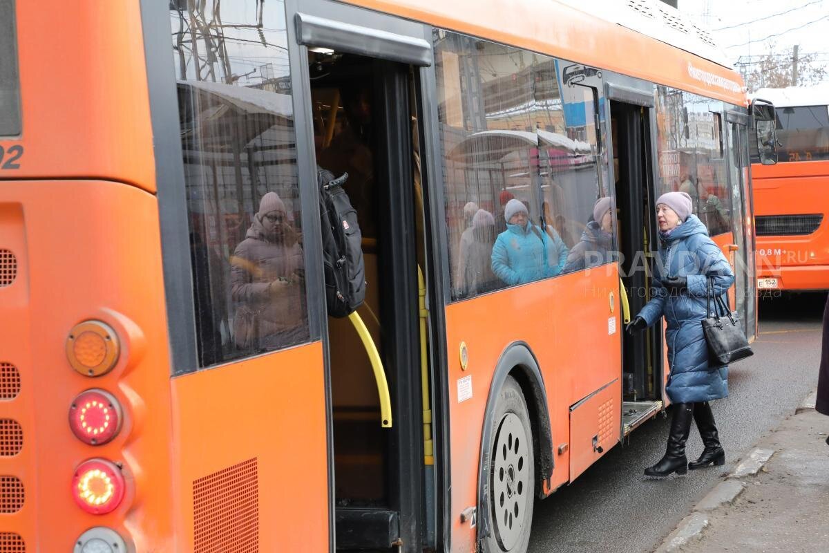    Автобусы, двигающиеся с Родионова в сторону улицы Минина, будут следовать через Большую Печерскую и Провиантскую Арина Полтанова