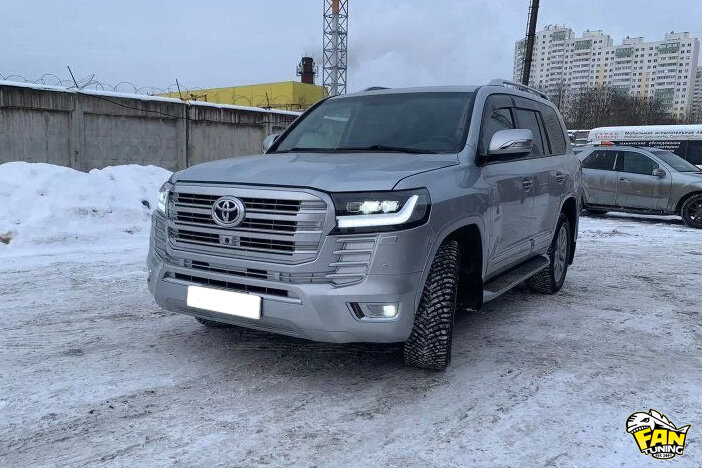 Комплект обвеса в стиле LC300 на Тойоту Ленд Крузер (Toyota Land Cruiser) 200