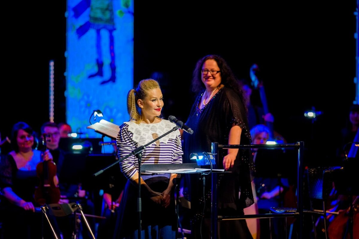    Юлия Пересильд предстала перед югорчанами в роли Пеппи Длинный Чулок