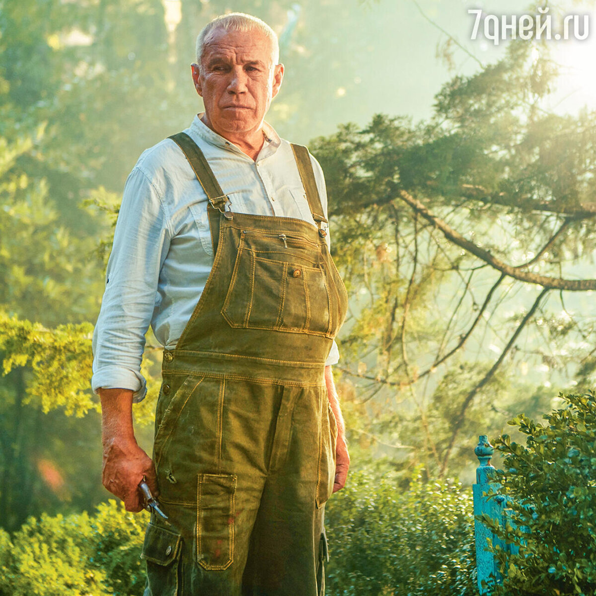    Сергей Гармаш в роли садовника Гены в фильме «Чебурашка» Централ Партнершип