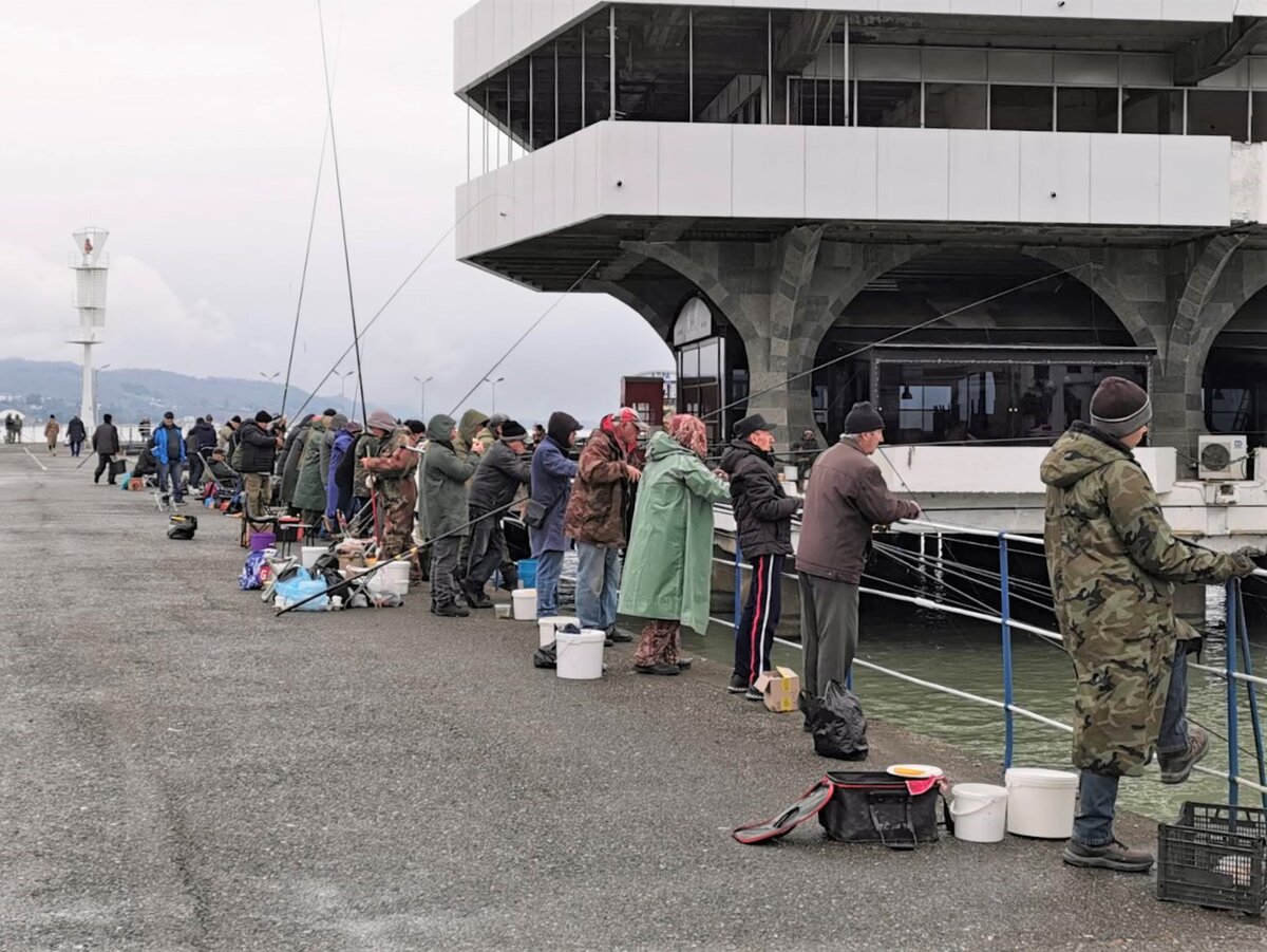 причал у Морского вокзала