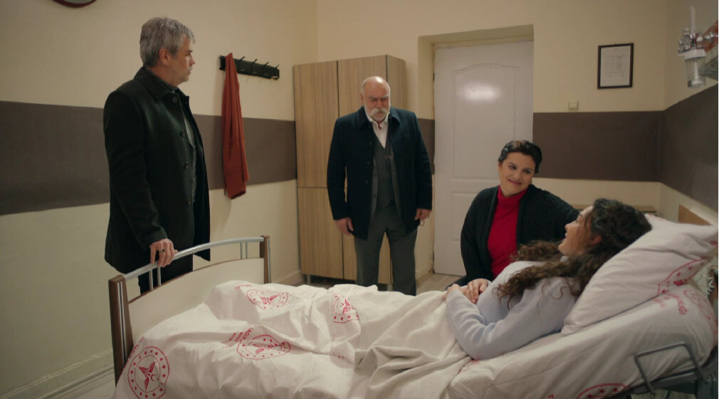 Я заплачу завтра сериал 2019. С чистого листа сериал домашний. Комната роз краткое содержание всех серий. Кайли дженнер и цветы. Много роз в комнате.