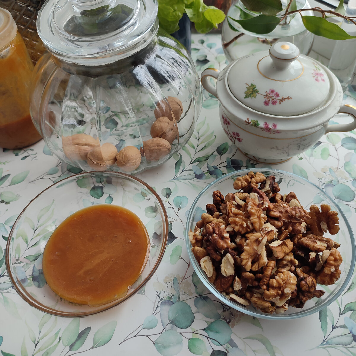 Я купила орехи в скорлупе и очистила