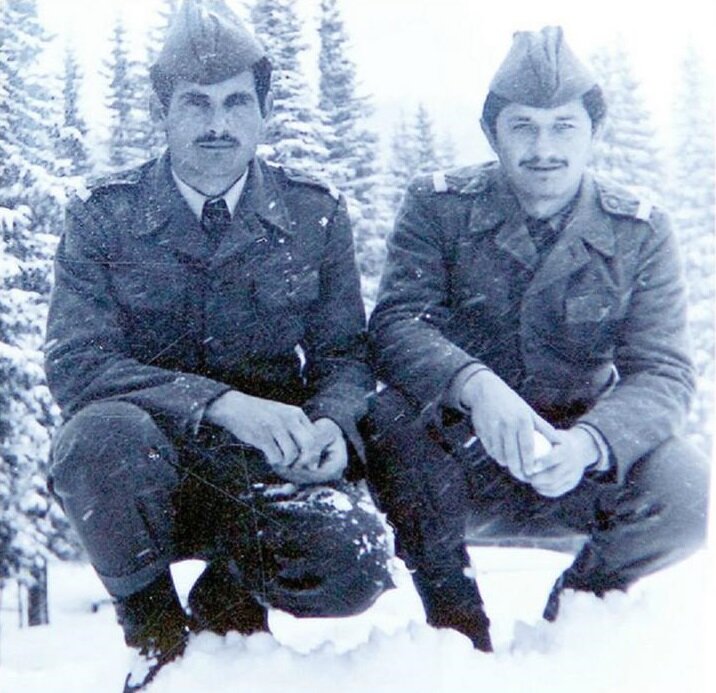 Милан Тепич (слева) с сослуживцем. Источник фото: https://voljena.livejournal.com/343532.html?amp=1
