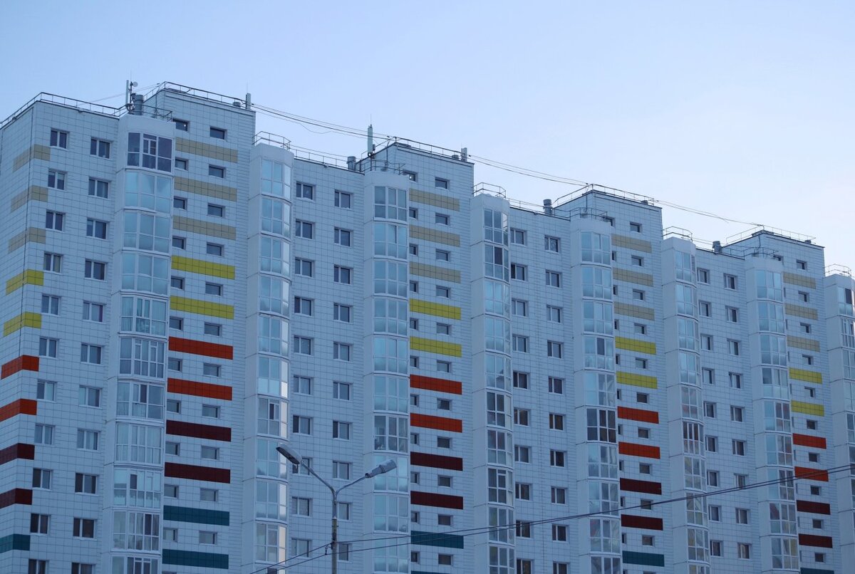    Мэрия Нефтеюганска до конца марта планирует приобрести для очередников 29 квартир по 8,2 млн рублей за каждую