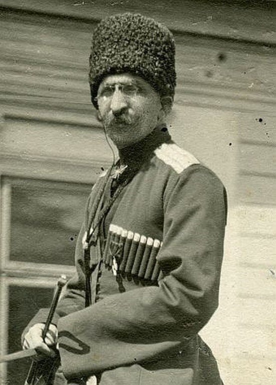 Есаул. Эльмурза Мистулов. Мистулов Эльмураз Асланбеков. Заурбек Даутоков-Серебряков. Заурбек Асланбекович Даутоков-Серебряков
