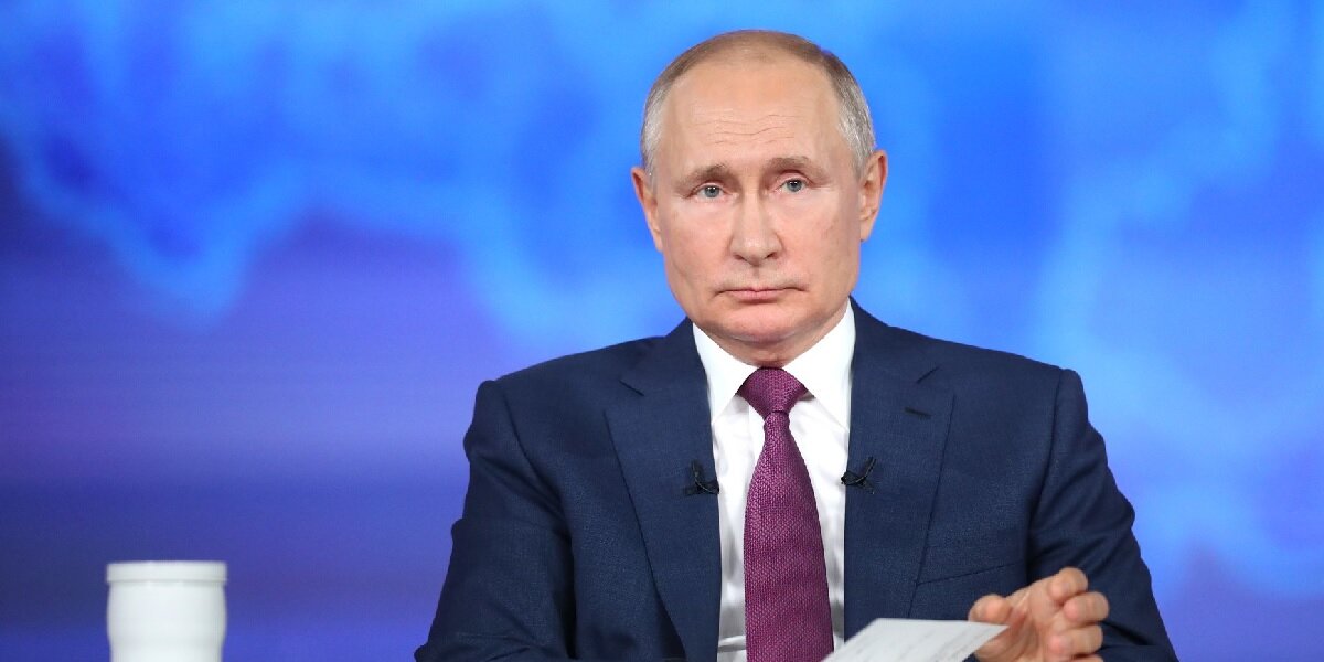 Фото: с сайта Кремля (http://static.kremlin.ru/media/events/photos/big2x/hsqmpKH4pUy3VWcCzMPDmoEh0slyv3aR.JPG)
