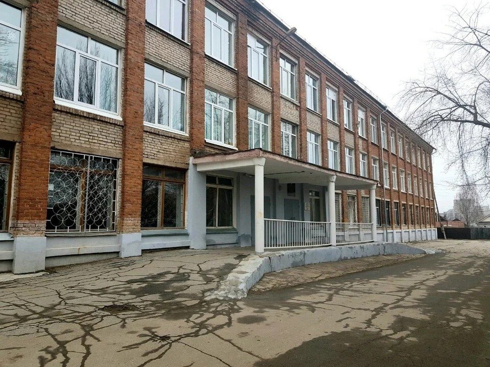     Ученики вернутся в свои школы в декабре. Фото: yandex.ru