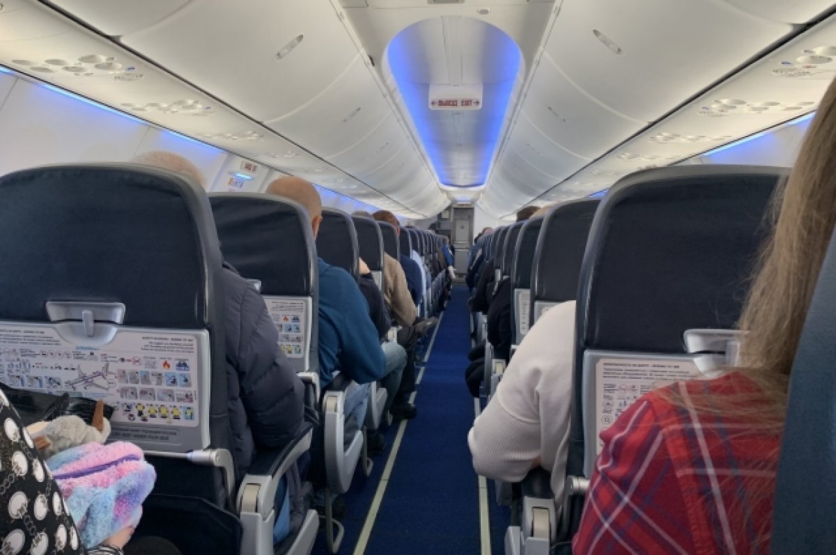    С задержкой вылета столкнулись пассажиры рейса Новосибирск-Иркутск 15 марта