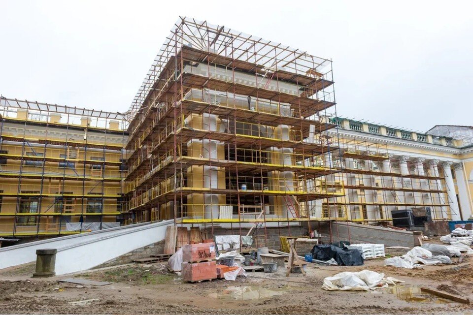     Школу на Дальневосточном проспекте сдадут в июле 2023 года. Олег ЗОЛОТО