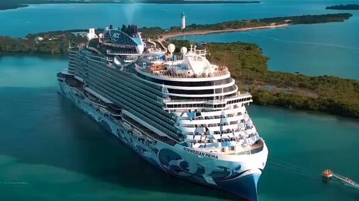 Круизный лайнер Norwegian Escape