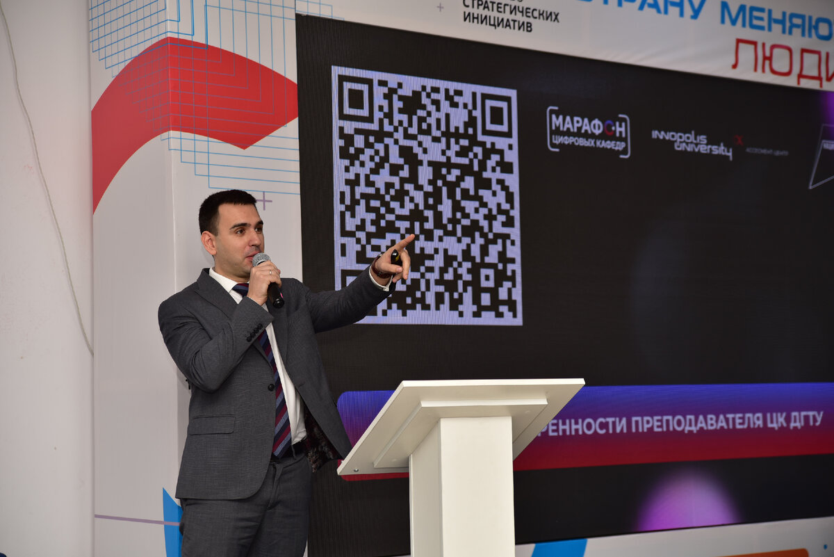 Денис Дубовер