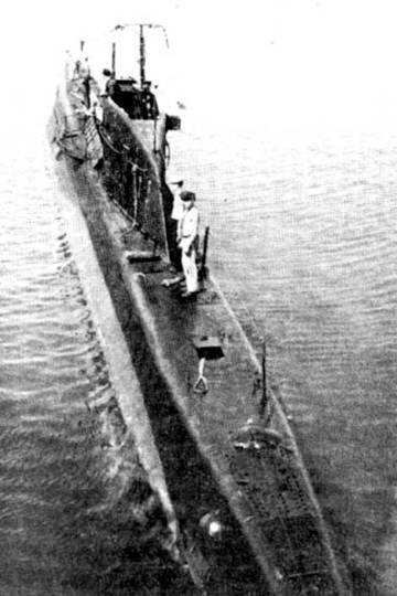 Единственное плохенькое фото лодки, которое нашел. 