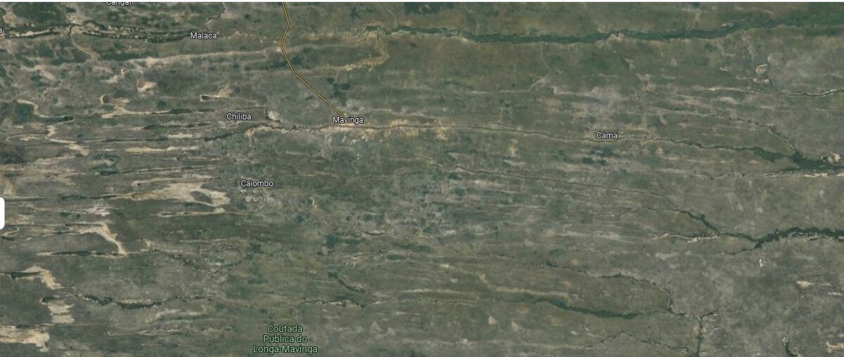 слишком правильно параллельные "природные" образования