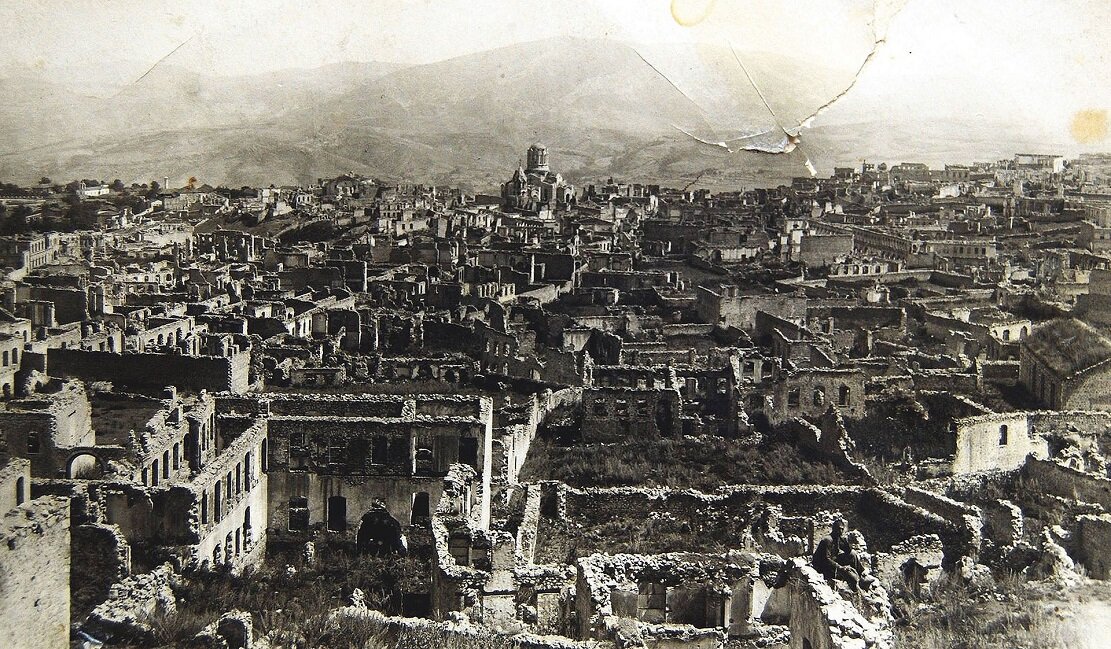 Разрушенный армянский город Шуши. Фото из открытых источников сети Интернета