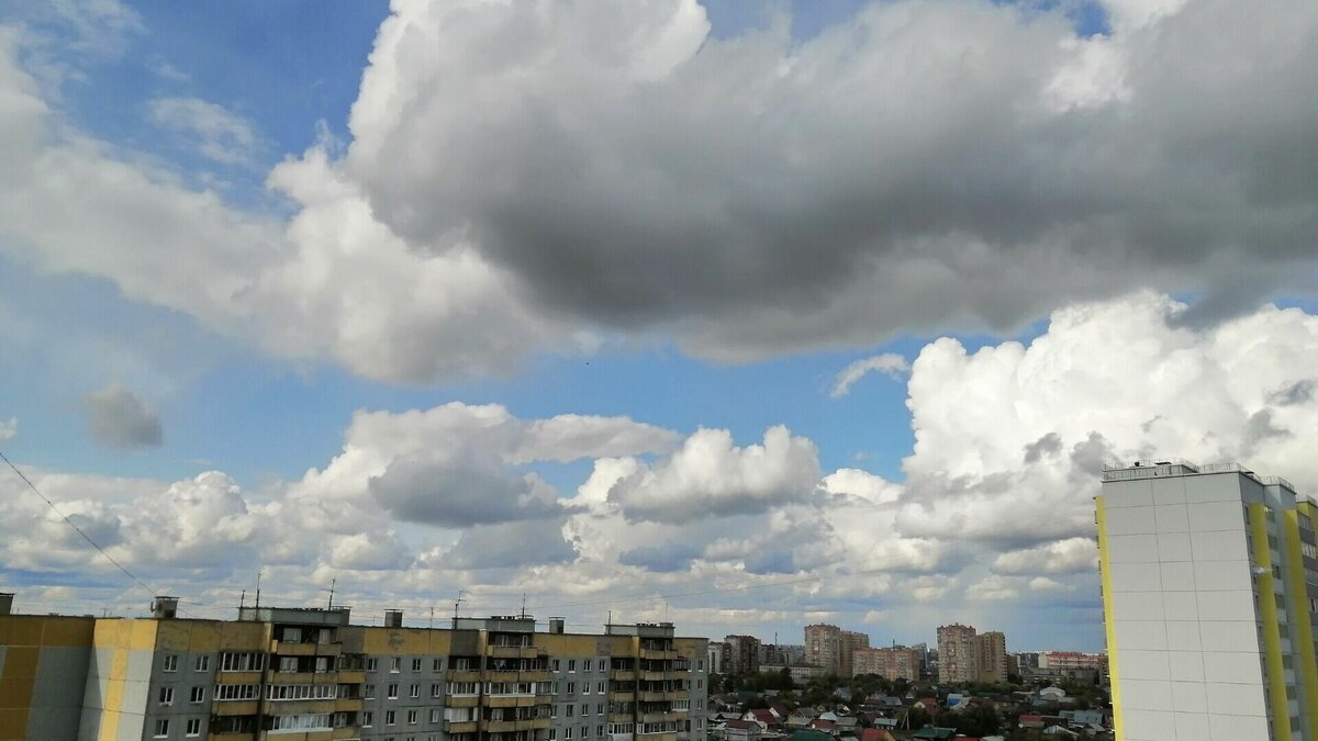     Омичей ждет типичное лето.