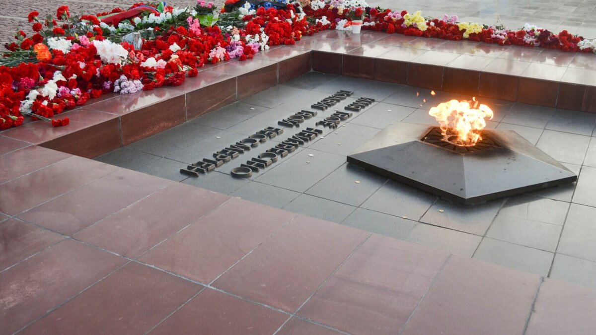     Ее признали виновной в мелком хулиганстве.