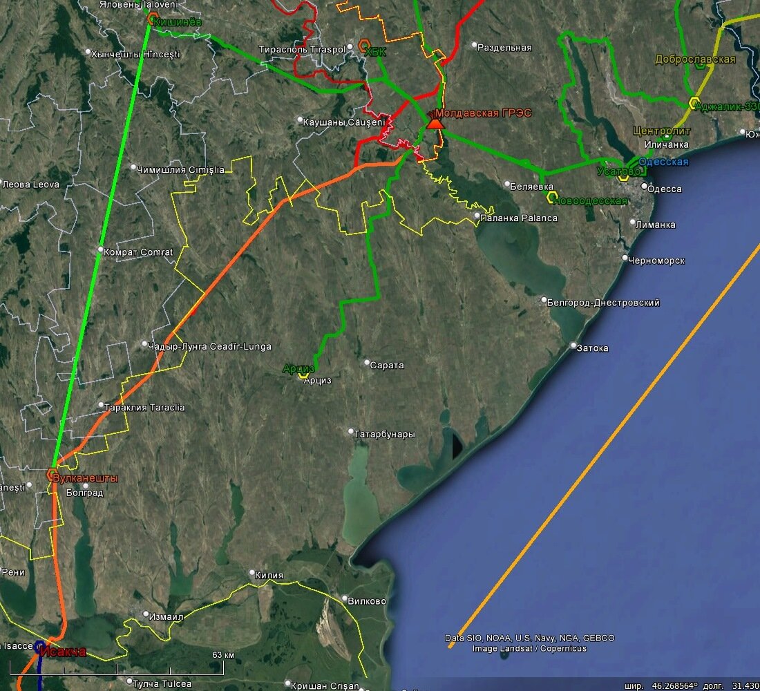 Район сети около ПС 400 кВ Вулканешты. Синий цвет – бывшие объекты 750 кВ, работающие на 400 кВ, красный – демонтированная ВЛ 750 кВ ЮУЭАС – Исакча (частично её закрывают ВЛ 400 кВ), рыжий – объекты 400 кВ, тёмно-зелёный – 330 кВ, жёлтый – 220 кВ. Светло-зелёным показана проектная ВЛ Вулканешты – Кишинёв