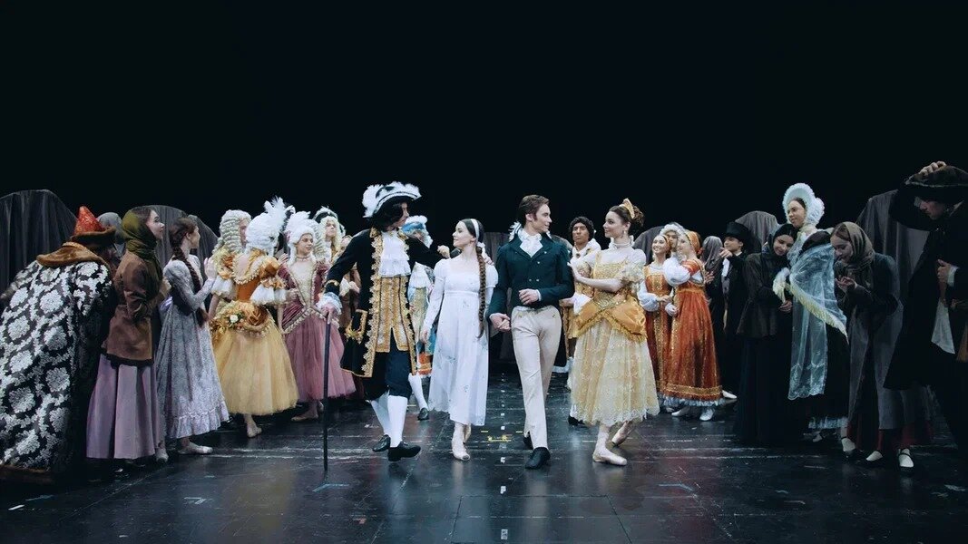 Опера театр. Театр оперы и балета питер. Медный всадник балет астрахань. Оперный спектакль. Балет медный всадник мариинский театр.