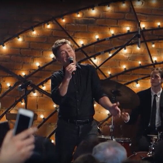     Валерий Сюткин отметит юбилей в «Квартирнике у Маргулиса»