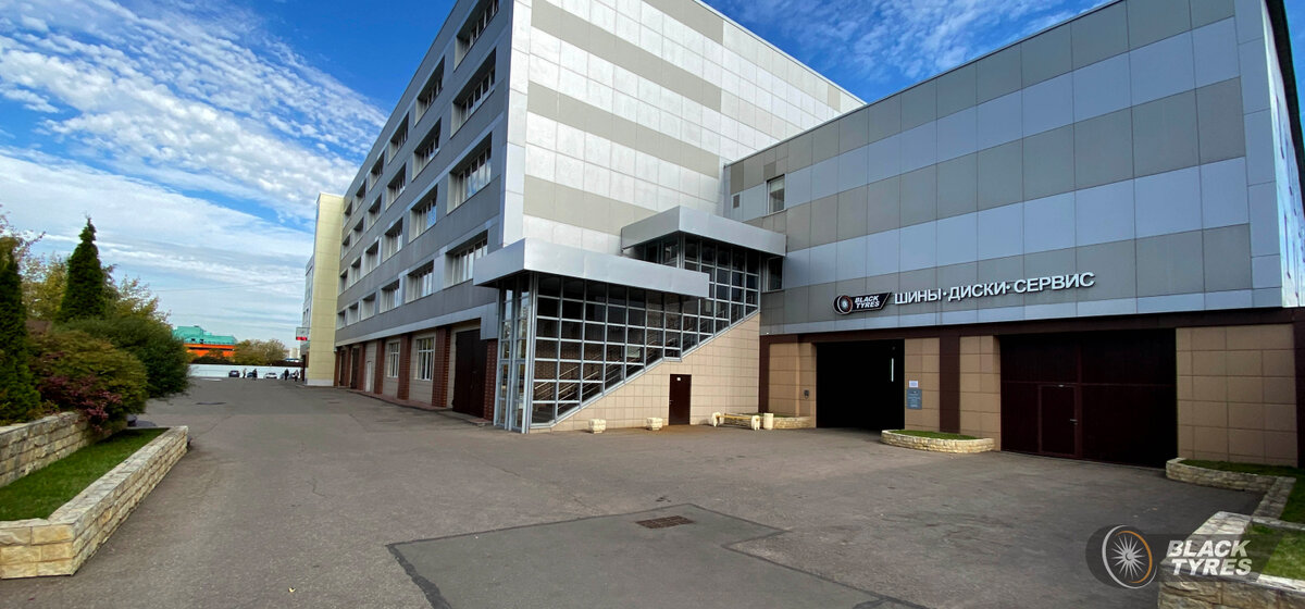 До пика сезона в шиномонтажах нет очередей, можно сэкономить время