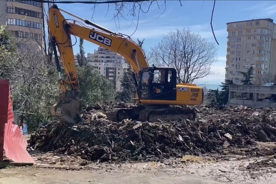     Жителей всех домов уже расселили.