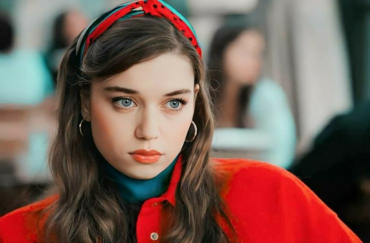 Афра Сарачоглу