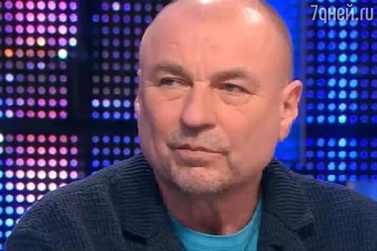    Александр Жулин в студии передачи «Центральное телевидение» кадр передачи "Центральное телевидение"