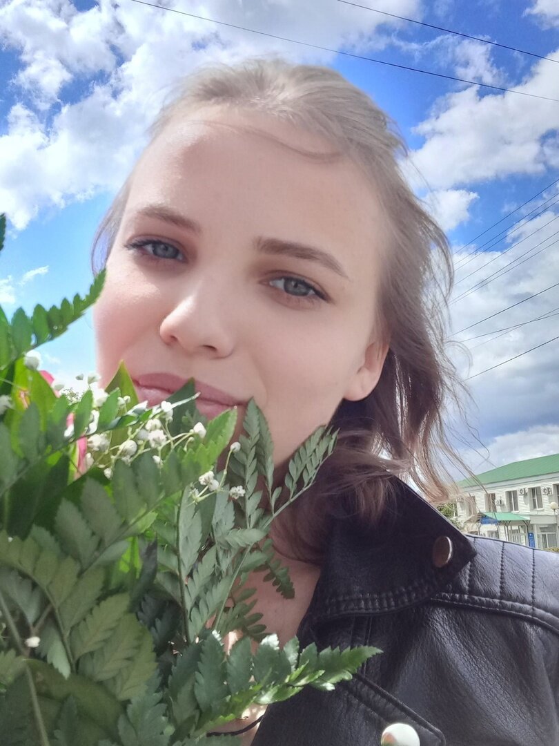 Как ни странно за моей спиной налоговая 😂