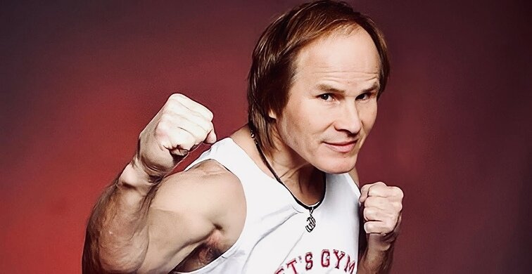 Фото с сайта https://www.tapology.com/fightcenter/fighters/369048-benny-urquidez-the-jet